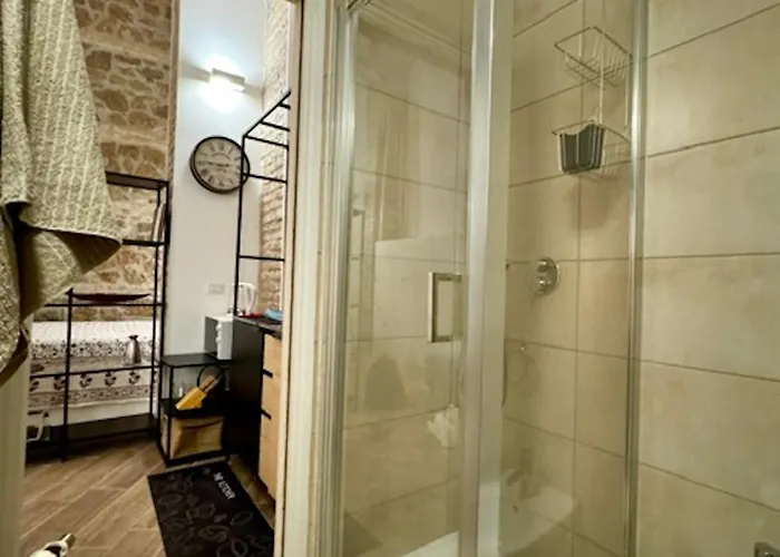 Casa Valenziani Holiday home *